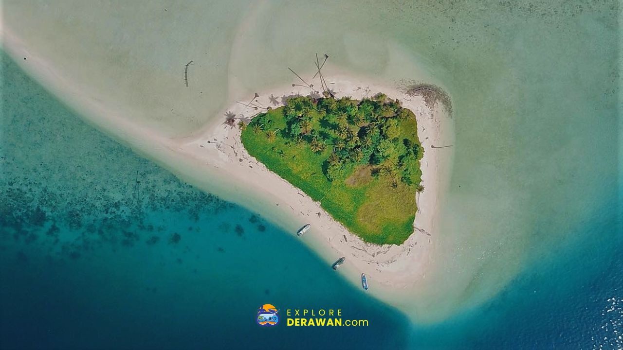 Read more about the article Wisata Pulau Manimbora: Jelajahi Keindahan Pulau Spongebob-nya Indonesia di Kalimantan Timur!